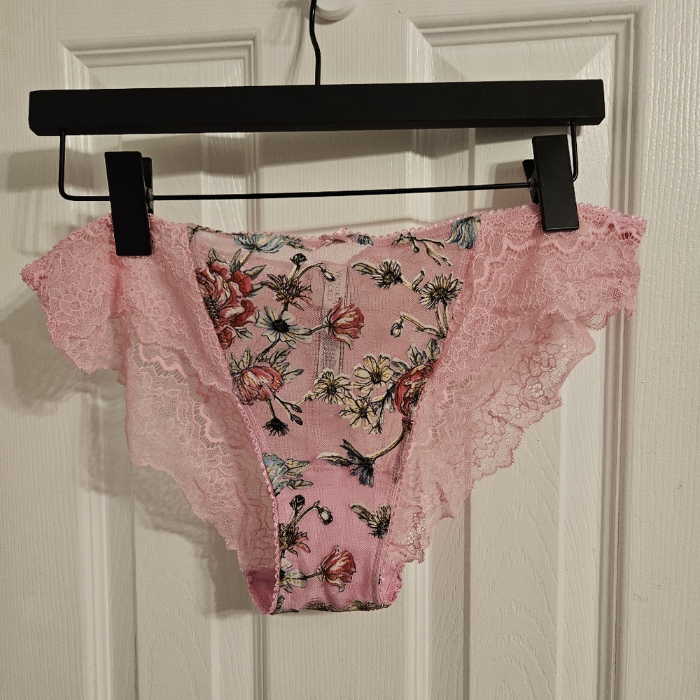Victoria's Secret Pink Floral Lace Panties